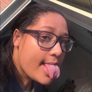 Meet your Posher, Brianna